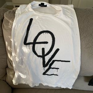 Love cut off shirt!
